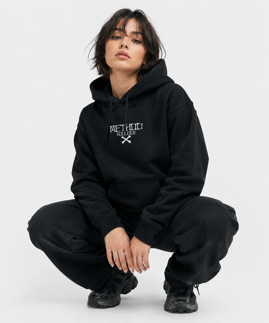 SUDADERA CON CAPUCHA ROMO SAPIENS NEGRA